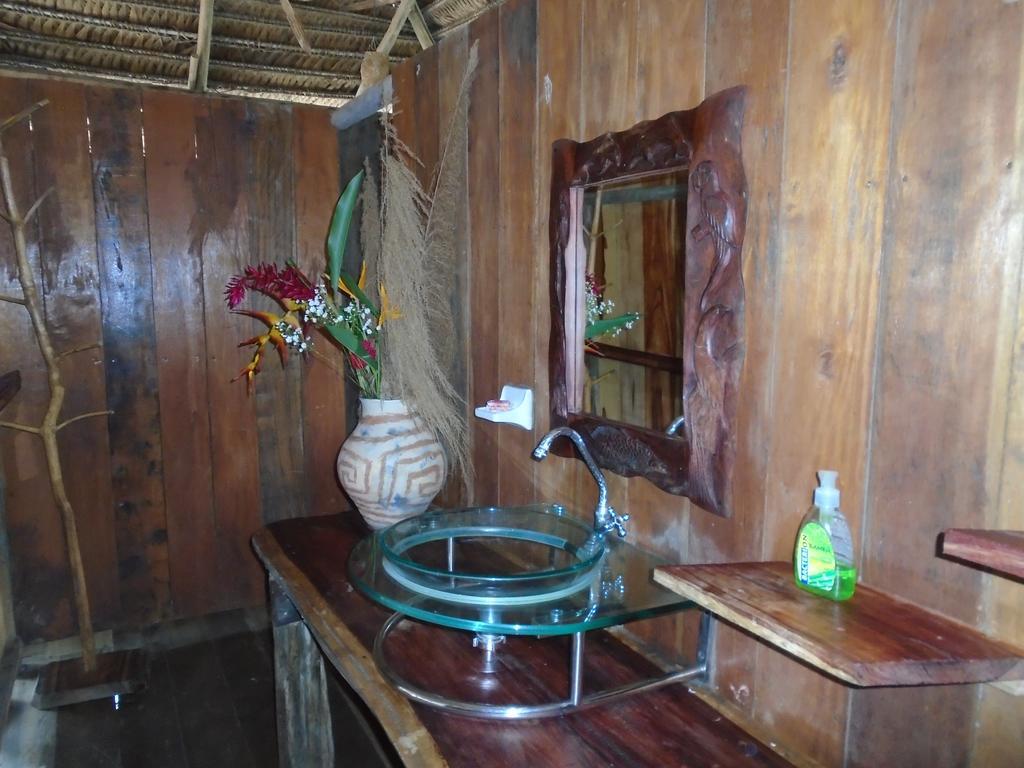 Cabana Flotante Kurupira Leticia Exterior photo